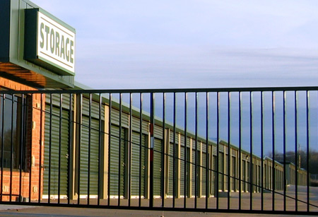 alternating picture of storage units